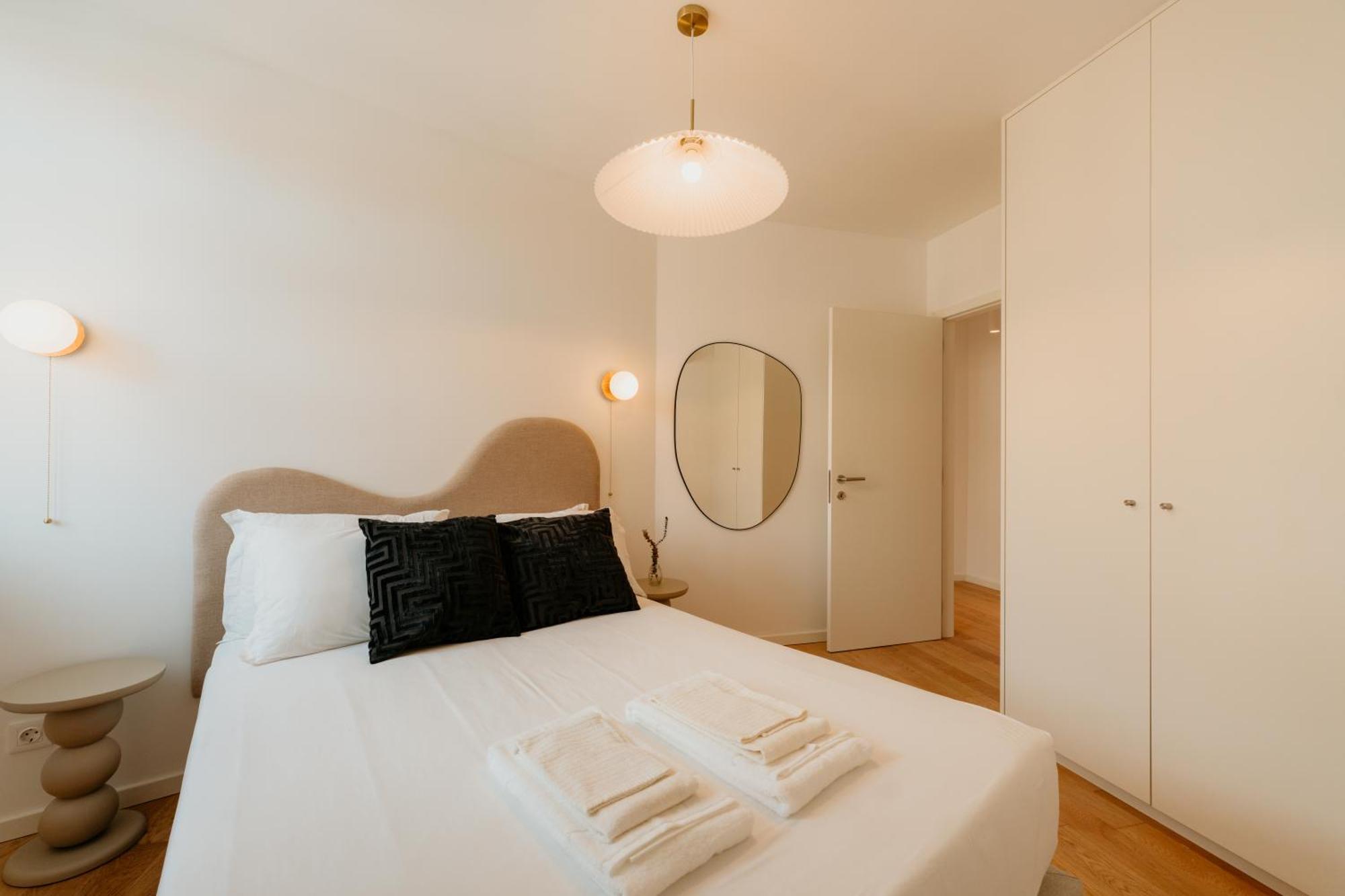 Mary Pink - No Rc A - Beautiful Two-bedroom